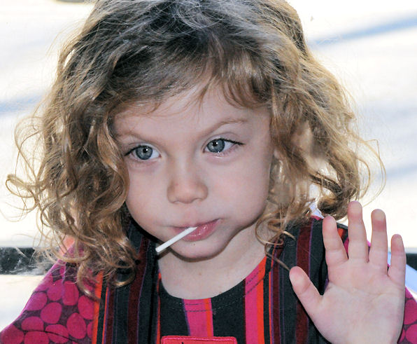 birthday50.jpg.... Lila is 3