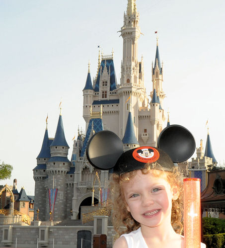 disney39.jpg.... Lila is 3