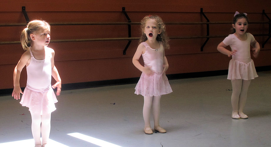 ballet3.jpg.... Lila is 3