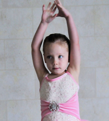 balletshow13.jpg.... Lila is 3