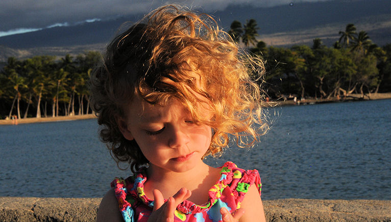 hawaii120.jpg.... Lila is 3