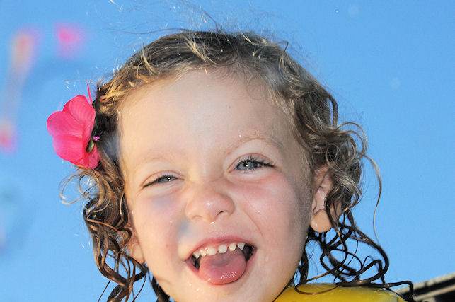 hawaii151.jpg.... Lila is 3