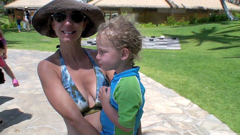 hawaii177.jpg.... Lila is 3