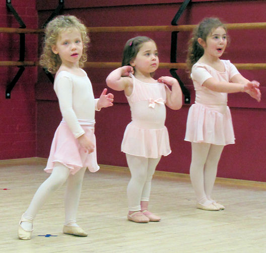 ballet3.jpg.... Lila is 3