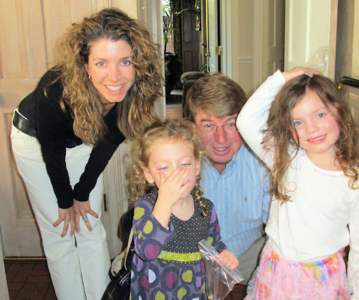 papa1.jpg.... Lila is 3