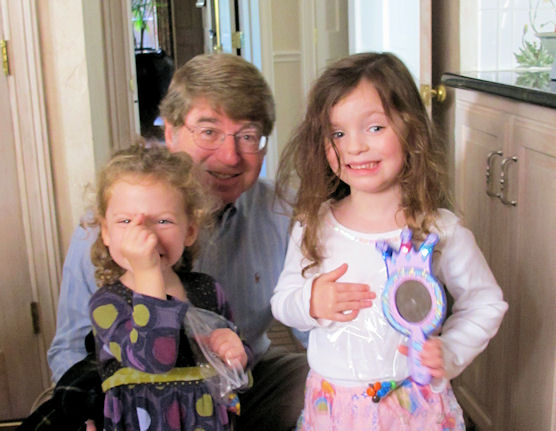papa2.jpg.... Lila is 3