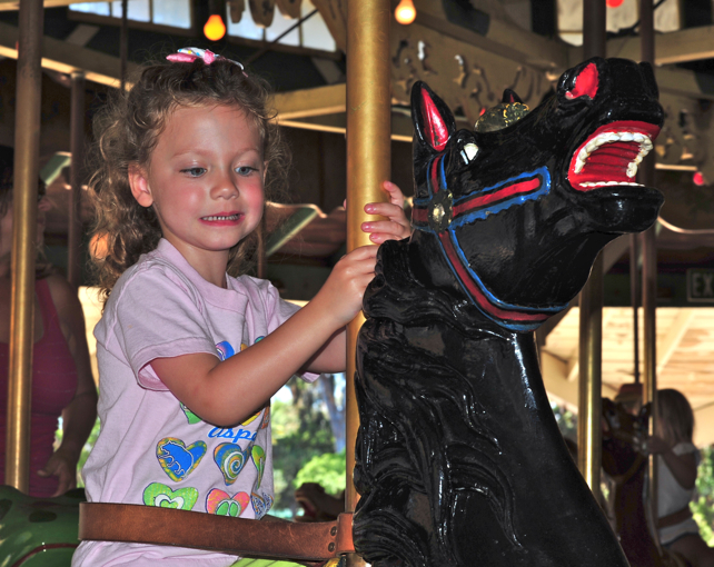 LaJollaSummer_265.jpg.... Lila is 3