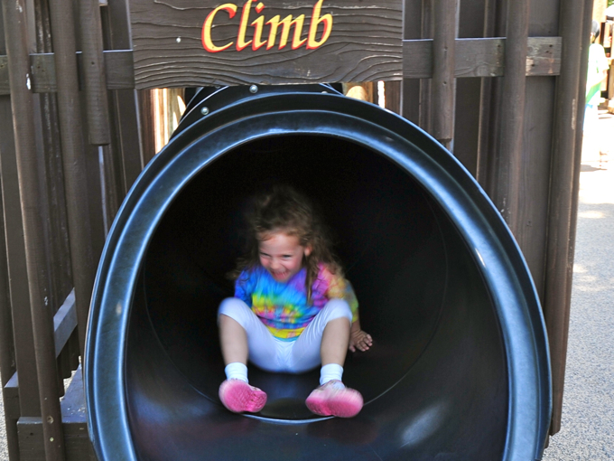 LaJollaSummer_370.jpg.... Lila is 3