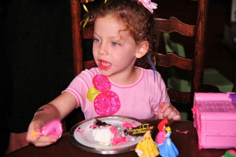 DSC_4816.jpg.... Lila is 3