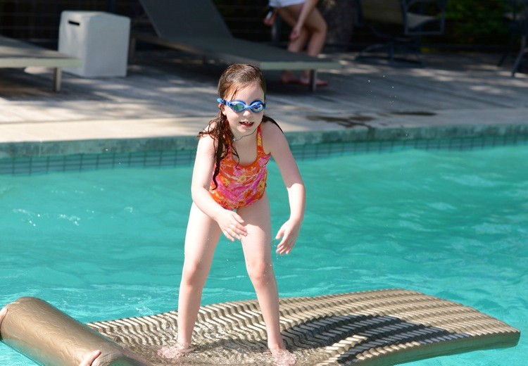 2012-05-28-14.jpg.... Lila is 3