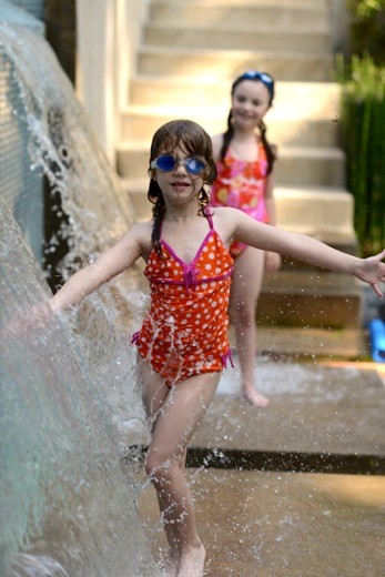 2012-05-28-44.jpg.... Lila is 3