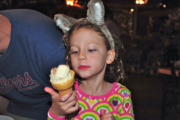 DSC_7256.jpg.... Lila is 3